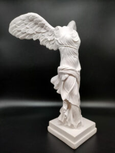 Statuetă Nike - Victoria din Samothrace - iSTAR